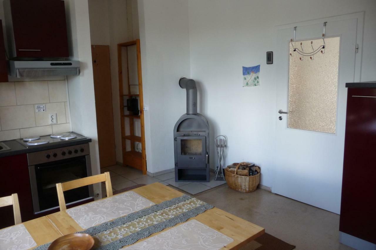Haus Bergwiese - Fuer Naturfreunde, Familien, Wanderer Gehlberg Exterior photo